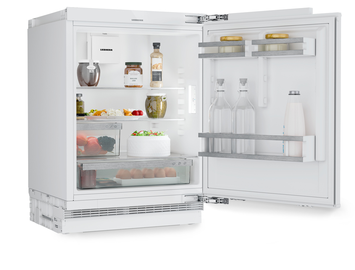 URc 3700